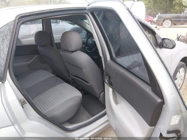 46072690 :رقم المزاد ، 1FAFP34N17W170880 vin ، 2007 Ford Focus S/se/ses مزاد بيع