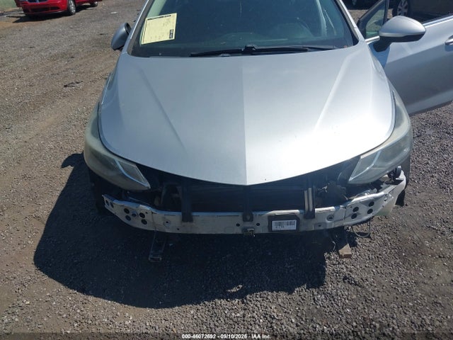 46072692 :رقم المزاد ، 1G1BE5SM3J7177702 vin ، 2018 Chevrolet Cruze Lt Auto مزاد بيع