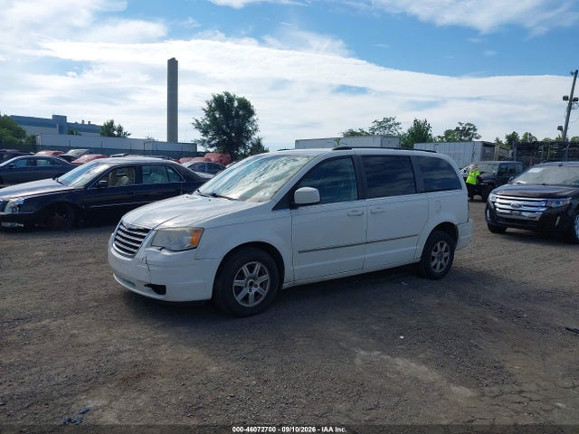46072700 :رقم المزاد ، 2A4RR5D14AR288877 vin ، 2010 Chrysler Town & Country Touring مزاد بيع
