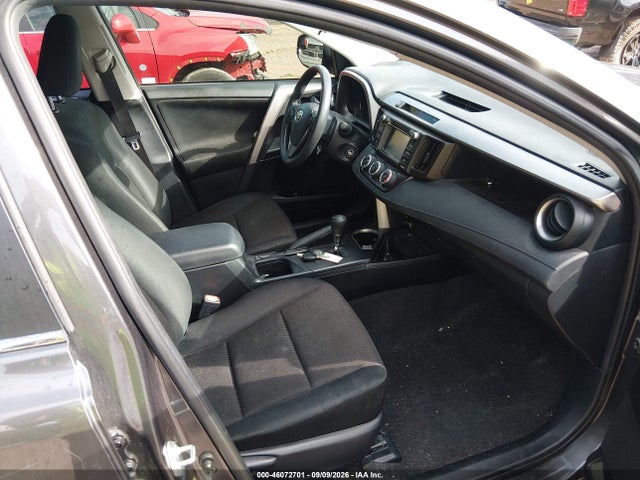2017 Toyota Rav4 Le მანქანა იყიდება აუქციონზე, vin: JTMZFREV6HJ124147, აუქციონის ნომერი: 46072701