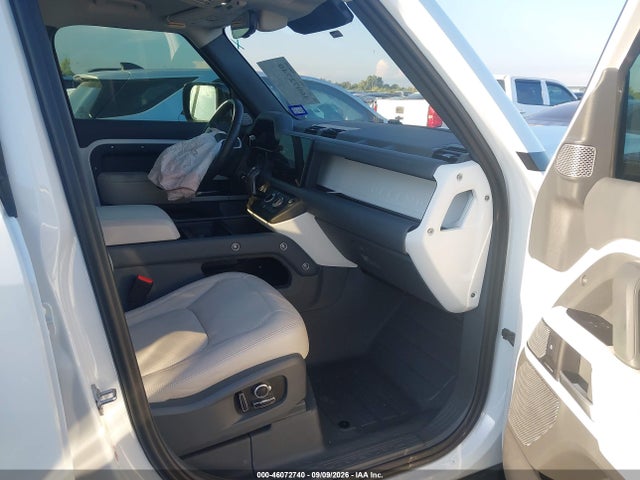 SALEJFFU4R2300750 Land Rover Defender 130 P300 S