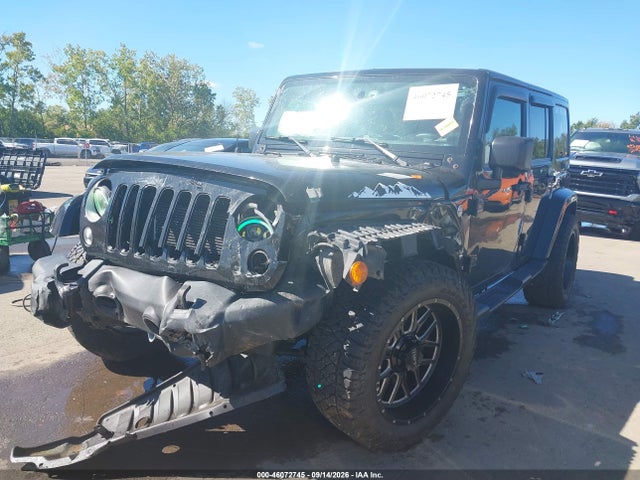 46072745 :رقم المزاد ، 1C4BJWEG5HL591869 vin ، 2017 Jeep Wrangler Unlimited Sahara 4x4 مزاد بيع