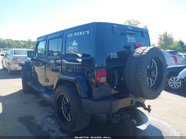 46072745 :رقم المزاد ، 1C4BJWEG5HL591869 vin ، 2017 Jeep Wrangler Unlimited Sahara 4x4 مزاد بيع