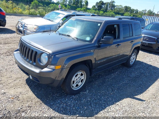 46072789 :رقم المزاد ، 1C4NJPBA9GD669825 vin ، 2016 Jeep Patriot Sport مزاد بيع