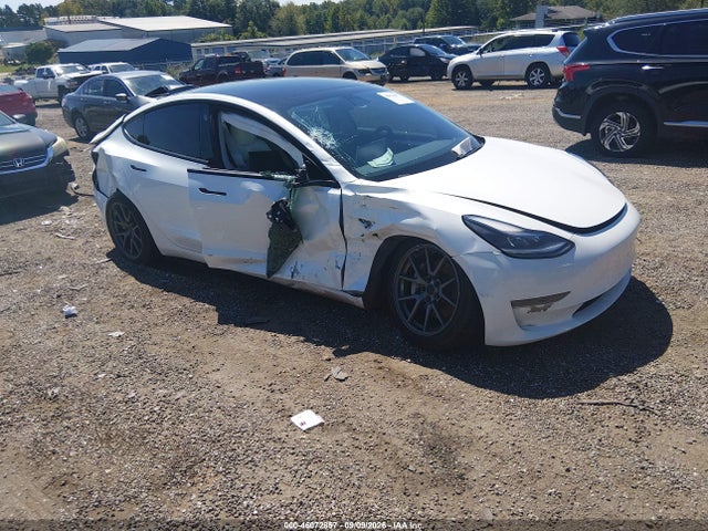 Tesla Model 3 Standard Range Plus Rear-wheel Drive 2021 5YJ3E1EA2MF047253 главное изображение