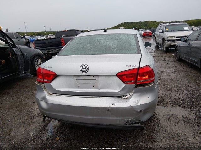 46072931 :رقم المزاد ، 1VWBS7A35EC057821 vin ، 2014 Volkswagen Passat 1.8t Se مزاد بيع