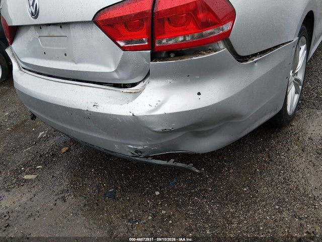 46072931 :رقم المزاد ، 1VWBS7A35EC057821 vin ، 2014 Volkswagen Passat 1.8t Se مزاد بيع
