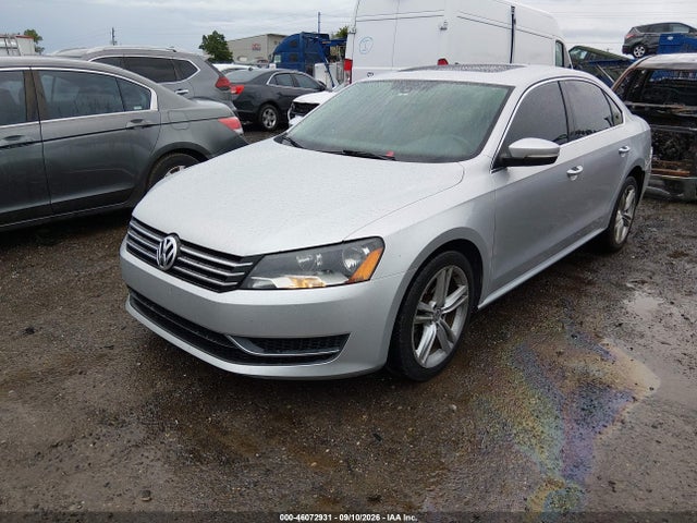 46072931 :رقم المزاد ، 1VWBS7A35EC057821 vin ، 2014 Volkswagen Passat 1.8t Se مزاد بيع