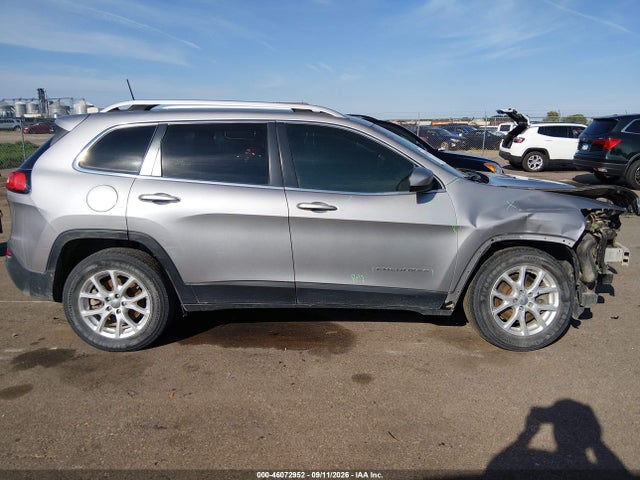 Продаж на аукціоні авто 2018 Jeep Cherokee Latitude 4x4, vin: 1C4PJMCX0JD576368, номер лоту: 46072952