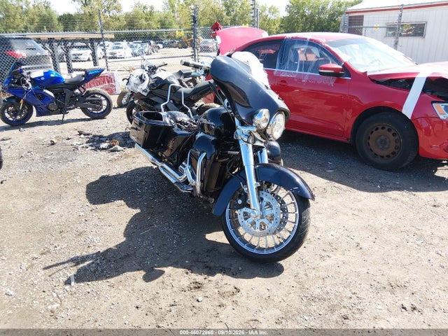 Harley-Davidson FLHX 2019 1HD1KBC18KB681321 main image