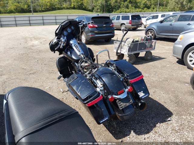 Harley-Davidson FLHX 2019 1HD1KBC18KB681321 Image 3
