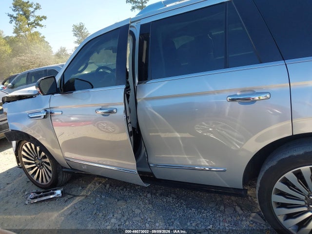Продажа на аукционе авто 2019 Lincoln Navigator Reserve, vin: 5LMJJ2LT0KEL25636, номер лота: 46073002