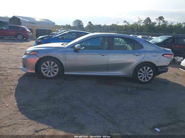 Aukcja sprzedaży 2018 Toyota Camry Le, vin: 4T1B11HK6JU103222, numer aukcji: 46073101