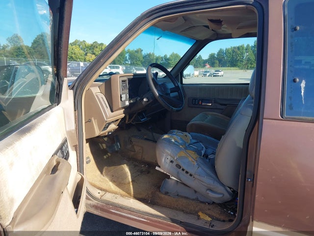46073104 :رقم المزاد ، 1GCEK19K9RE178466 vin ، 1994 Chevrolet Gmt-400 K1500 مزاد بيع