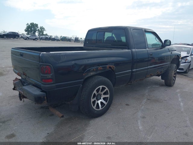 46073107 :رقم المزاد ، 3B7HF13Z71G186988 vin ، 2001 Dodge Ram 1500 St مزاد بيع