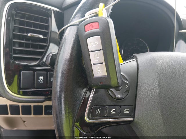 2016 Mitsubishi Outlander Sel მანქანა იყიდება აუქციონზე, vin: JA4AD3A39GZ001246, აუქციონის ნომერი: 46073141