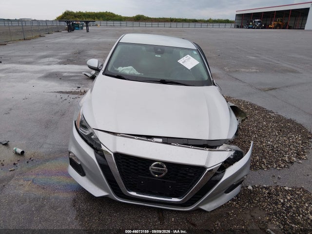 46073159 :رقم المزاد ، 1N4BL4BV7MN359859 vin ، 2021 Nissan Altima S Fwd مزاد بيع
