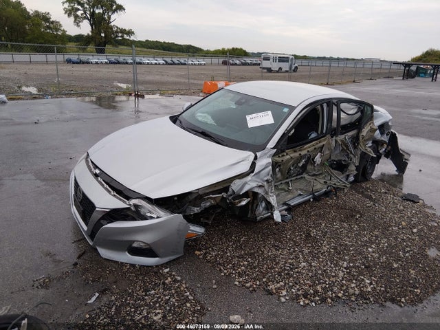 46073159 :رقم المزاد ، 1N4BL4BV7MN359859 vin ، 2021 Nissan Altima S Fwd مزاد بيع