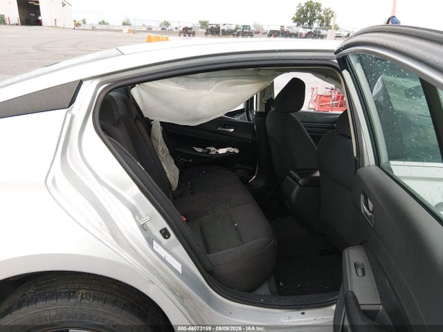 46073159 :رقم المزاد ، 1N4BL4BV7MN359859 vin ، 2021 Nissan Altima S Fwd مزاد بيع