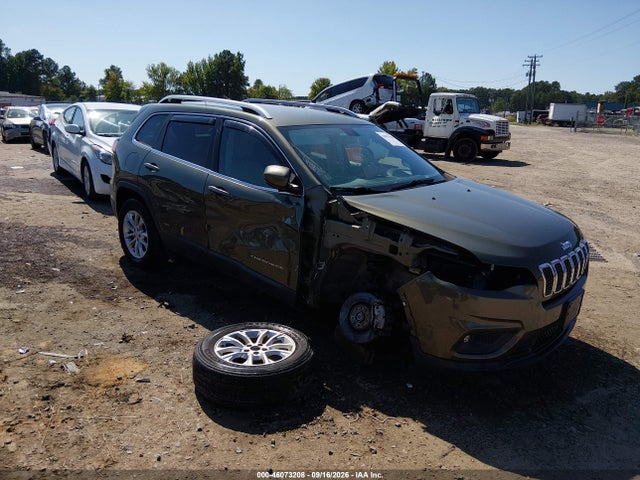 2019 Jeep Cherokee Latitude 4x4 მანქანა იყიდება აუქციონზე, vin: 1C4PJMCX8KD335076, აუქციონის ნომერი: 46073208