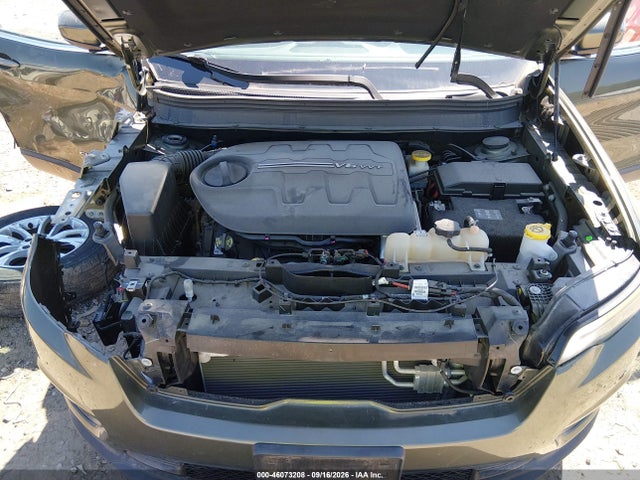 2019 Jeep Cherokee Latitude 4x4 მანქანა იყიდება აუქციონზე, vin: 1C4PJMCX8KD335076, აუქციონის ნომერი: 46073208
