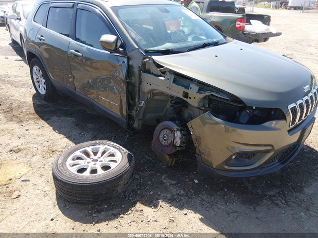 2019 Jeep Cherokee Latitude 4x4 მანქანა იყიდება აუქციონზე, vin: 1C4PJMCX8KD335076, აუქციონის ნომერი: 46073208