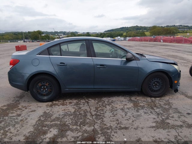 46073229 :رقم المزاد ، 1G1PC5SH1C7235646 vin ، 2012 Chevrolet Cruze Ls مزاد بيع