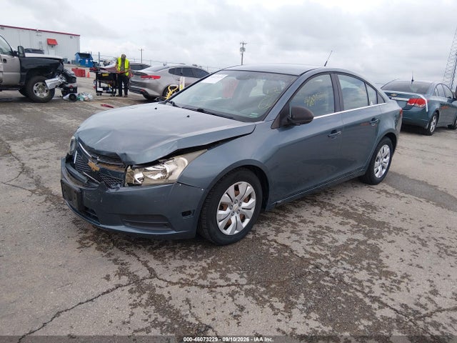 46073229 :رقم المزاد ، 1G1PC5SH1C7235646 vin ، 2012 Chevrolet Cruze Ls مزاد بيع