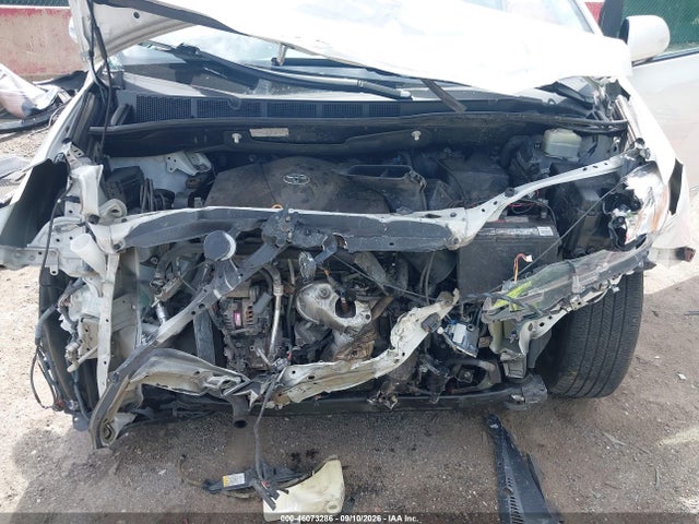 Auction sale of the 2018 Toyota Sienna Limited Premium 7 Passenger, vin: 5TDYZ3DC2JS953239, lot number: 46073286