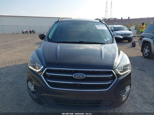 Продажа на аукционе авто 2017 Ford Escape Se, vin: 1FMCU9G91HUB72158, номер лота: 46073296