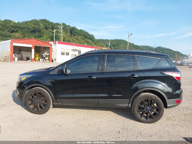 Продажа на аукционе авто 2017 Ford Escape Se, vin: 1FMCU9G91HUB72158, номер лота: 46073296