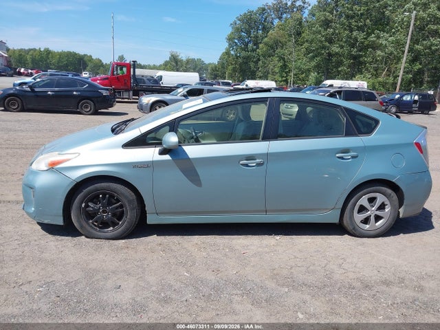46073311 :رقم المزاد ، JTDKN3DU9D1628003 vin ، 2013 Toyota Prius Three مزاد بيع