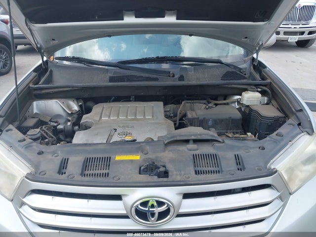 Продажа на аукционе авто 2013 Toyota Highlander Se V6, vin: 5TDZK3EH3DS101621, номер лота: 46073479