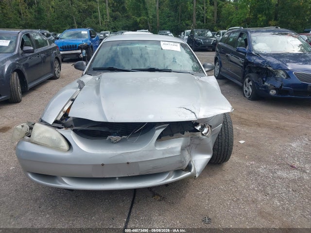 46073490 :رقم المزاد ، 1FAFP4040WF205099 vin ، 1998 Ford Mustang مزاد بيع