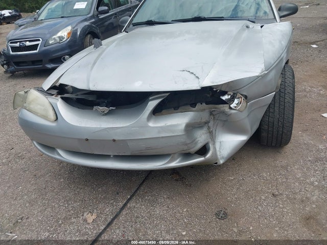 46073490 :رقم المزاد ، 1FAFP4040WF205099 vin ، 1998 Ford Mustang مزاد بيع