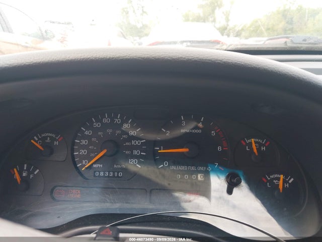 46073490 :رقم المزاد ، 1FAFP4040WF205099 vin ، 1998 Ford Mustang مزاد بيع