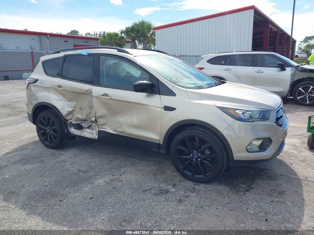 Продажа на аукционе авто 2018 Ford Escape Se, vin: 1FMCU0GD8JUD14656, номер лота: 46073541