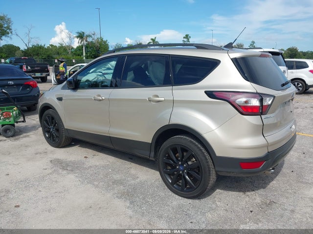 Продажа на аукционе авто 2018 Ford Escape Se, vin: 1FMCU0GD8JUD14656, номер лота: 46073541