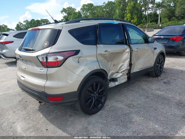 Продажа на аукционе авто 2018 Ford Escape Se, vin: 1FMCU0GD8JUD14656, номер лота: 46073541