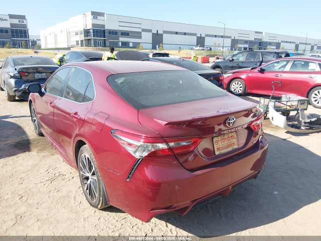 2018 Toyota Camry Se მანქანა იყიდება აუქციონზე, vin: 4T1B11HK5JU613805, აუქციონის ნომერი: 46073544