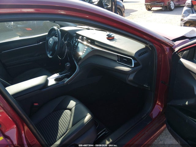 2018 Toyota Camry Se მანქანა იყიდება აუქციონზე, vin: 4T1B11HK5JU613805, აუქციონის ნომერი: 46073544