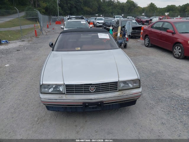 46073585 :رقم المزاد ، 1G6VR3176HU102886 vin ، 1987 Cadillac Allante مزاد بيع