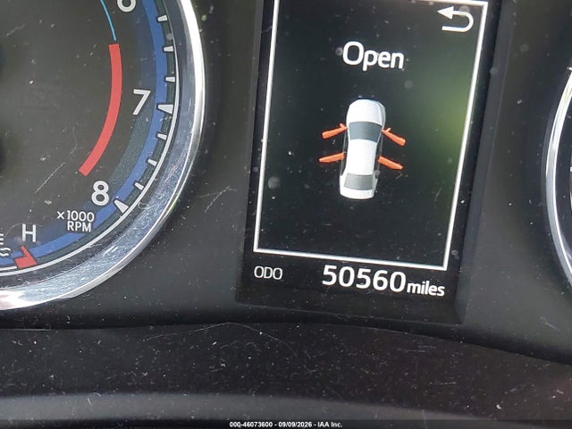 Auction sale of the 2018 Toyota Corolla Se, vin: 5YFBURHE0JP800306, lot number: 46073600