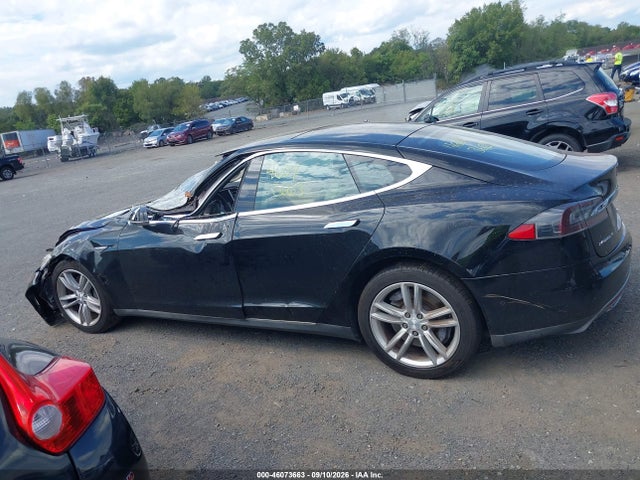2015 Tesla Model S 60/70/85 მანქანა იყიდება აუქციონზე, vin: 5YJSA1E11FF118436, აუქციონის ნომერი: 46073663