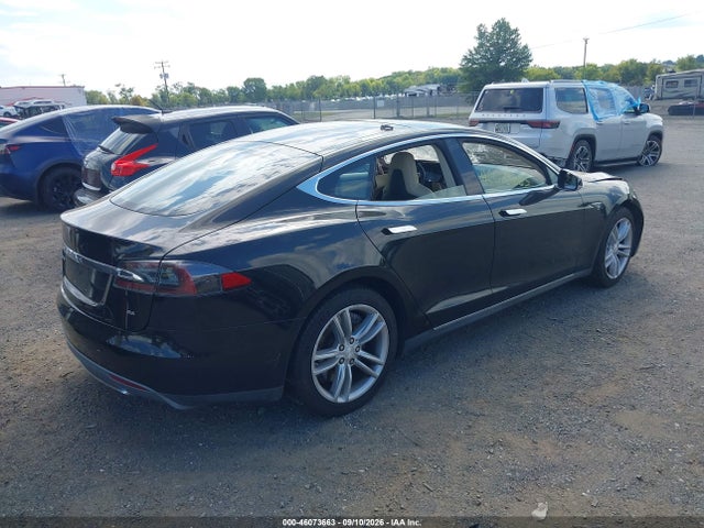 2015 Tesla Model S 60/70/85 მანქანა იყიდება აუქციონზე, vin: 5YJSA1E11FF118436, აუქციონის ნომერი: 46073663