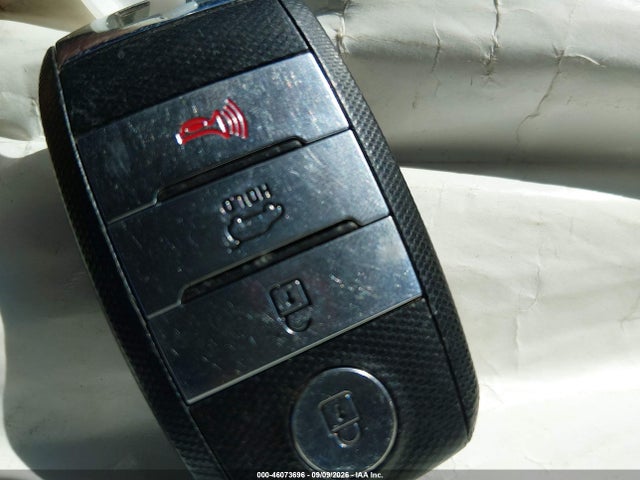 46073696 :رقم المزاد ، 5XYPK4A52HG235158 vin ، 2017 Kia Sorento 3.3l Sxl مزاد بيع