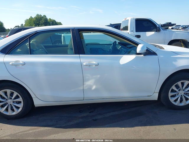 2016 Toyota Camry Le მანქანა იყიდება აუქციონზე, vin: 4T4BF1FK9GR553255, აუქციონის ნომერი: 46073796