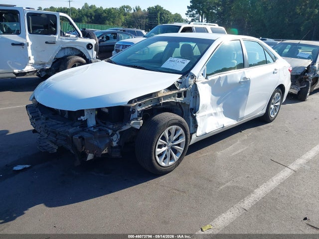 2016 Toyota Camry Le მანქანა იყიდება აუქციონზე, vin: 4T4BF1FK9GR553255, აუქციონის ნომერი: 46073796