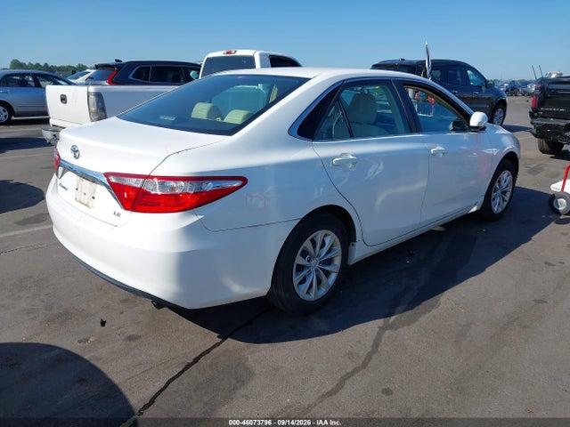 2016 Toyota Camry Le მანქანა იყიდება აუქციონზე, vin: 4T4BF1FK9GR553255, აუქციონის ნომერი: 46073796