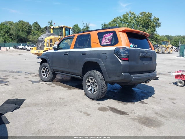 2021 Toyota 4runner Trd Off Road Premium მანქანა იყიდება აუქციონზე, vin: JTERU5JR3M5860260, აუქციონის ნომერი: 46073809